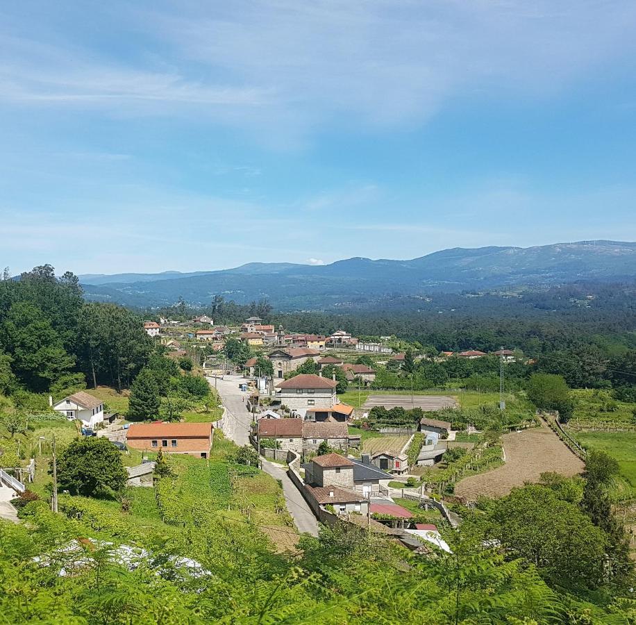 O Eido De Celia Villa Ponteareas Exterior photo